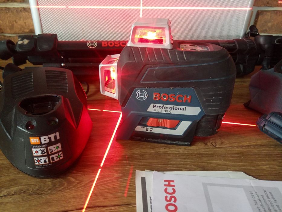 Bosch gll 3-80 C laser krzyżowy ,   statyw