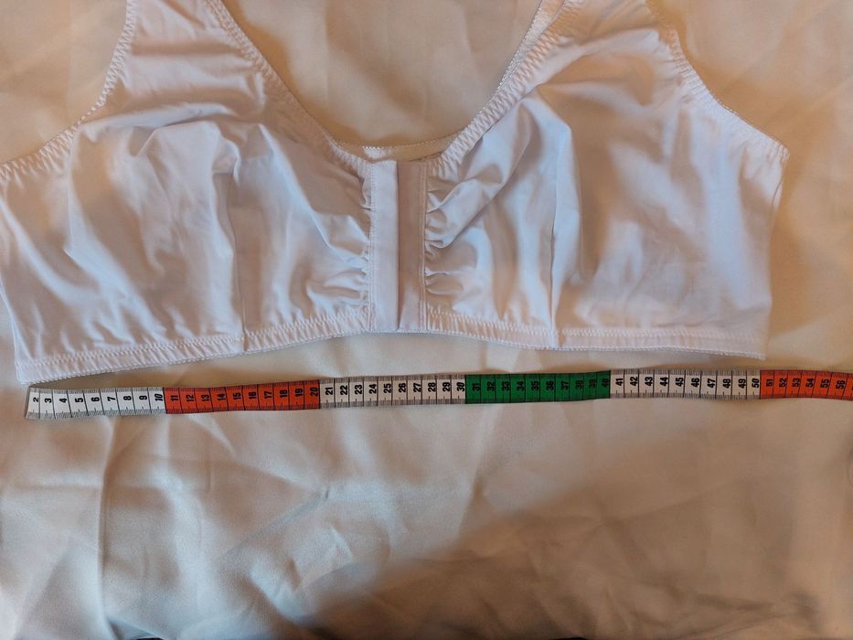 Бюзгалтер великого розміру