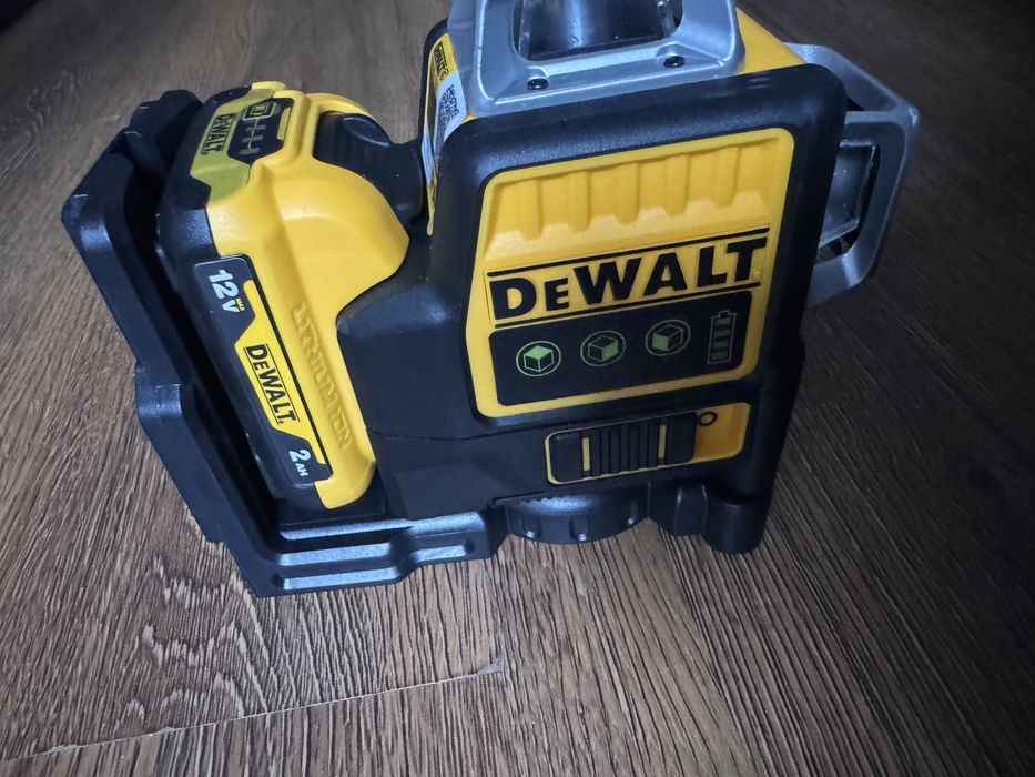 Dewalt Laser samopoziomujący 360