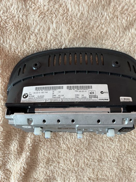 Монітор на бмв є 90/ 91