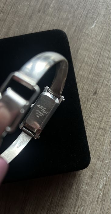 Srebrny zegarek damski