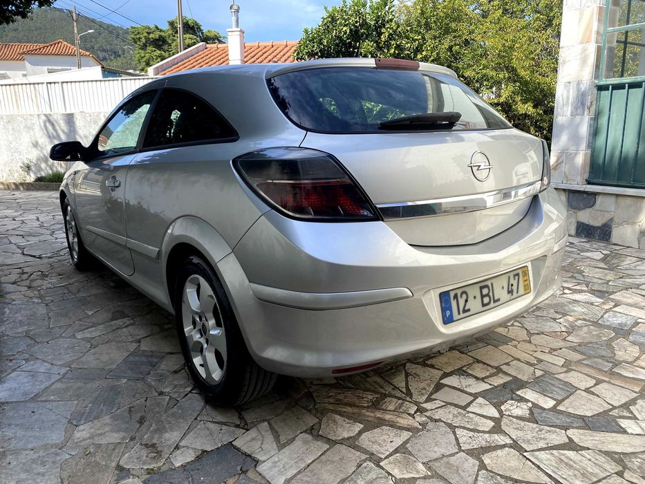 Opel Astra GTC 1.7 CDTI