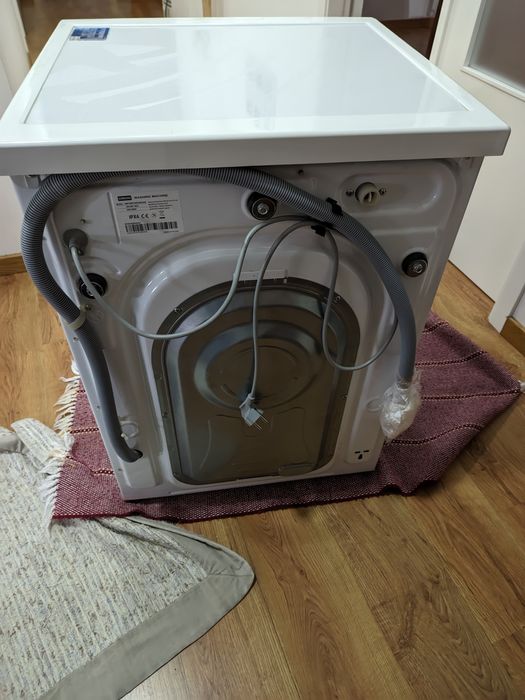 Máquina de Lavar Roupa Samsung WF80F5E0W2W – Para Peças ou Reparar