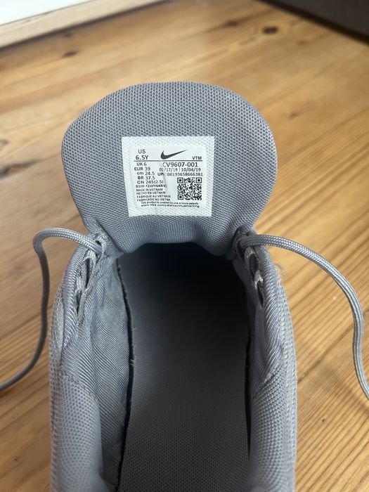Piękne Air MAX szare rozmiar 39 orginalne
