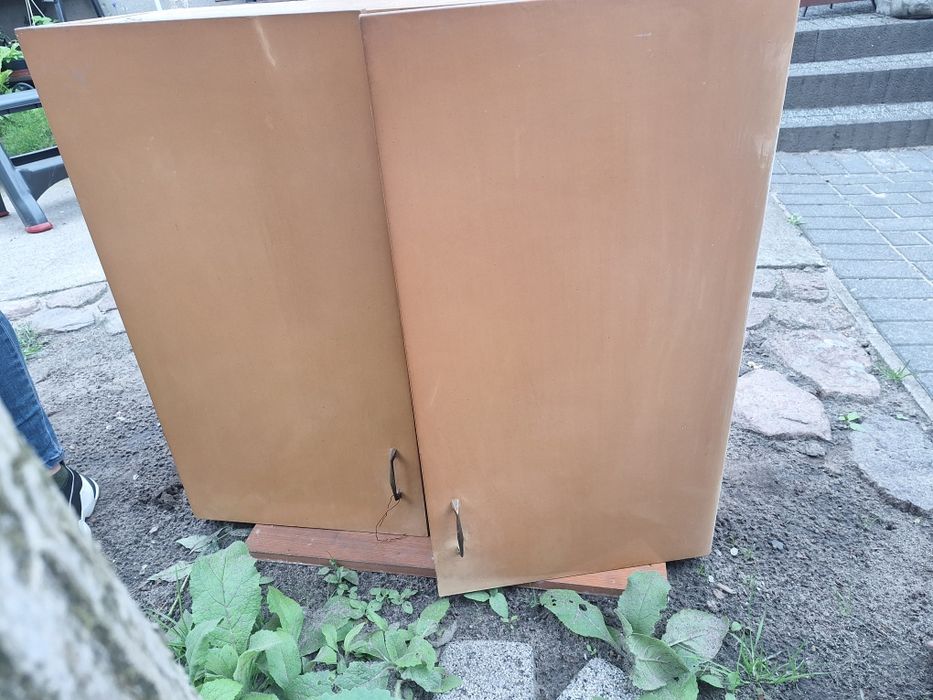 Szafka wisząca za darmo
