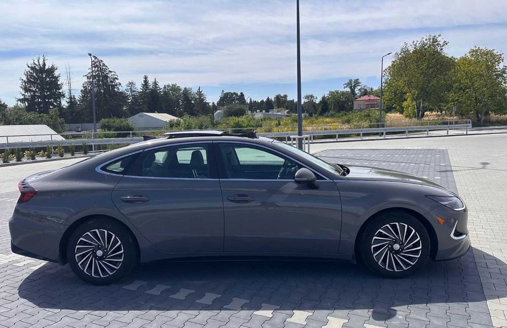Hyundai Sonata Hybrid 2023