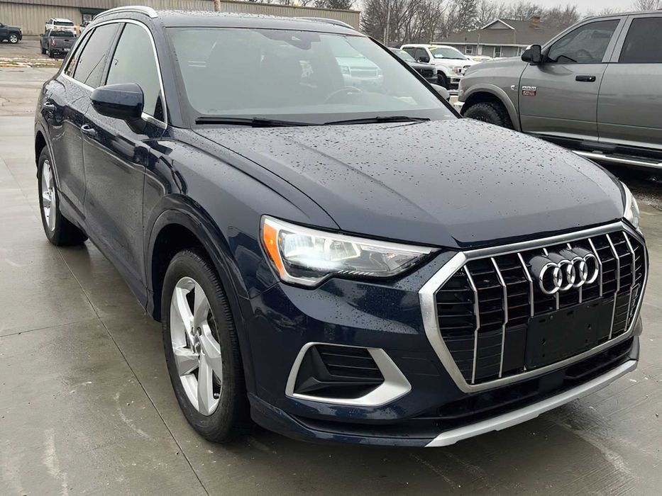 Audi Q3 quattro Premium      2020