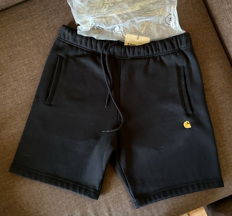 Шорти carhartt   (s розмір)