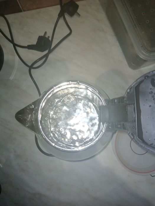 Новий Електрочайник WIREN