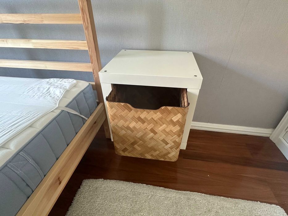 2 Estantes IKEA Kallax 2 cestos castanhos