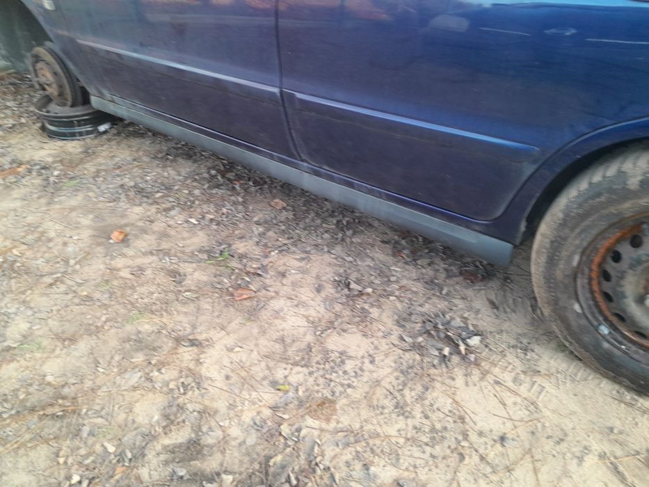 Volvo V40 1.8b 116km 03r. Lift  de kombi skóra