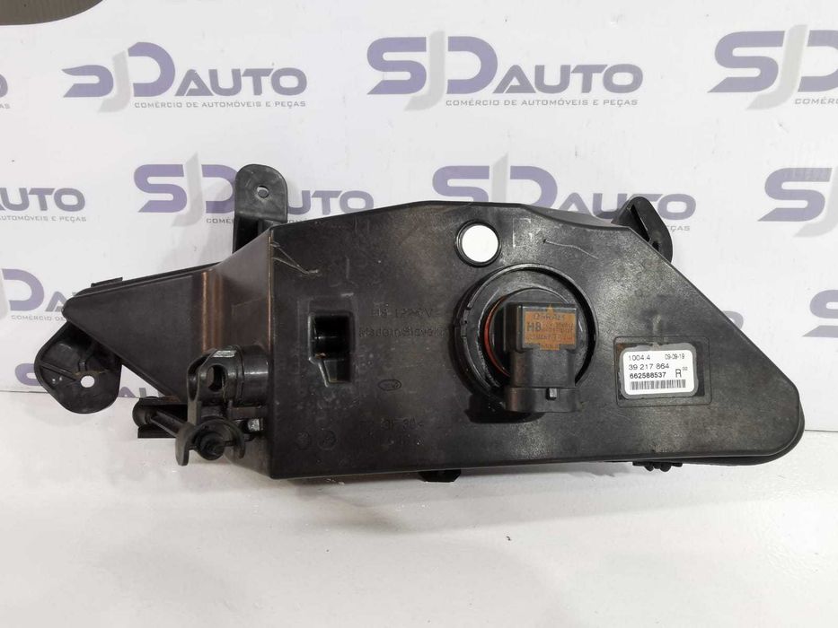 Farol Nevoeiro Direito - Opel Astra K