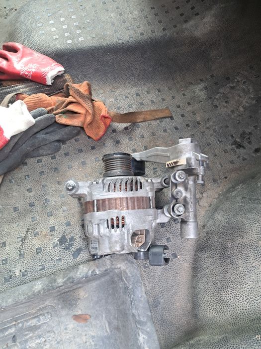 Генератор Peugeot 207 308 A005TG0881ZEB 80A 1.4 1.6 VVTI V757695680