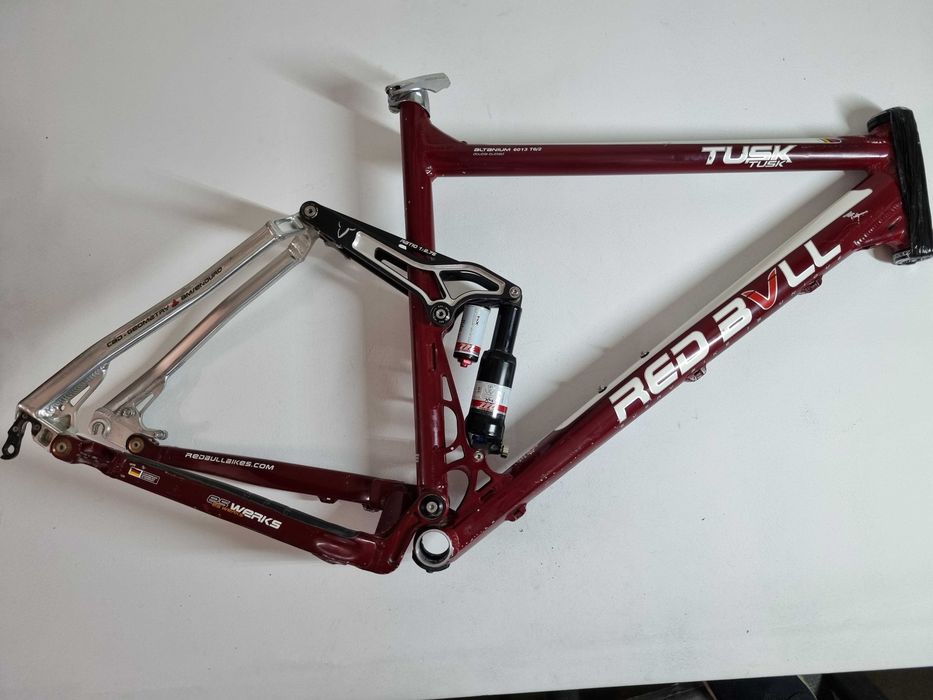 Rama Typu Full Red Bull Tusk, 26