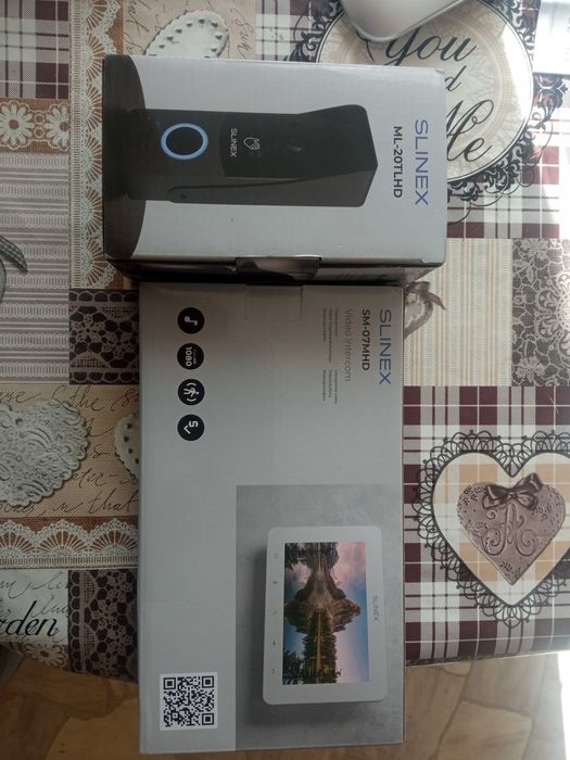 Відеодомофон Slinex SM-07MHD з викличною панелю Slinex ML-20TLHD