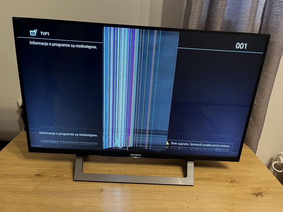 Telewizor Sony Bravia model KDL-32WD755