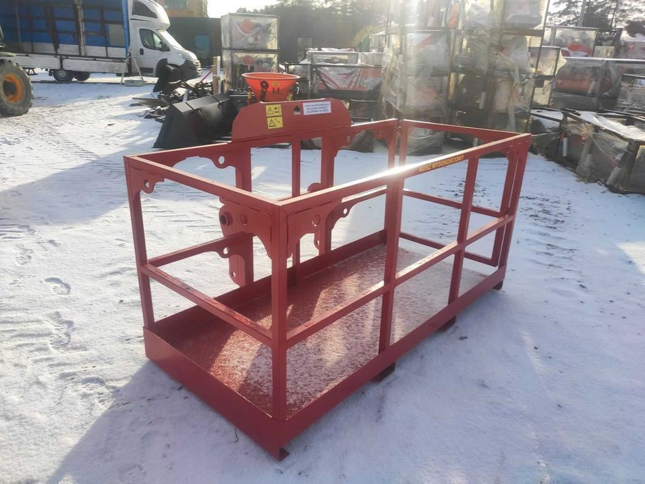 Kosz wysokościowy narzędziowy roboczy ładowarki teleskopowej kołowej