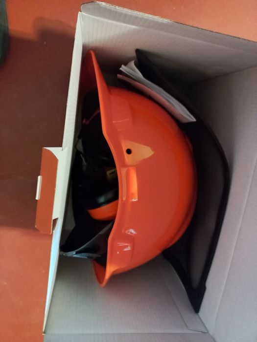 Маска бензопільшика stihl новая