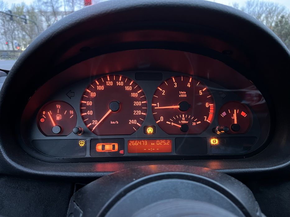 BMW E46 Compact 316Ti – Drift Daily