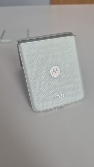 Motorola Razr 60 5G 8/256GB