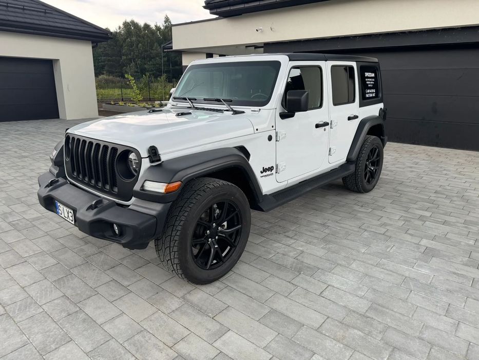 Jeep Wrangler Jeep Wrangler Unlimited Sport 3.6 V6 | 2022 | LPG + HAK | 55 500 km |