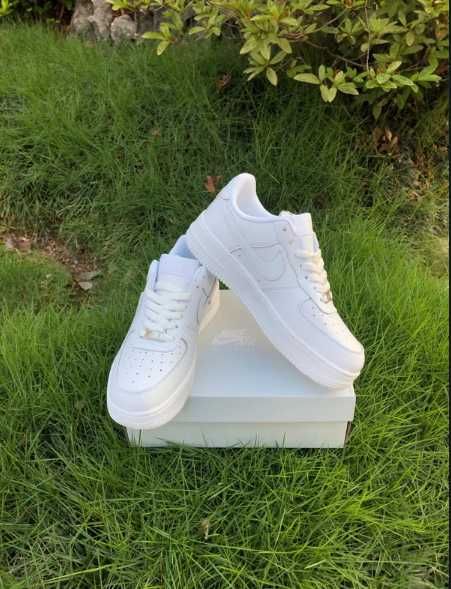 Nike Air Force 1 Low '07 White R44