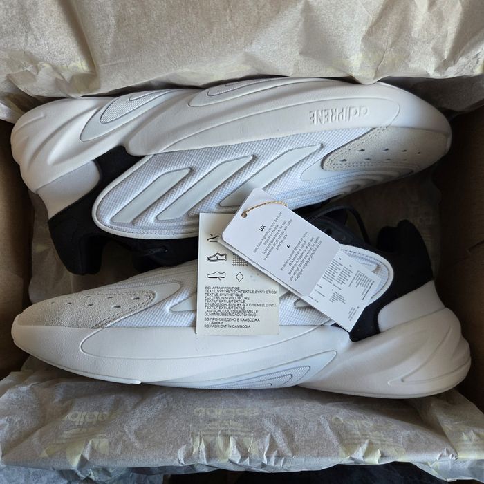 Adidas Ozelia 45 1/3