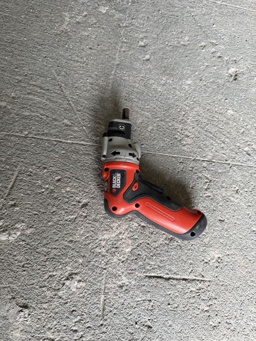 Maquina a bateria black & decker