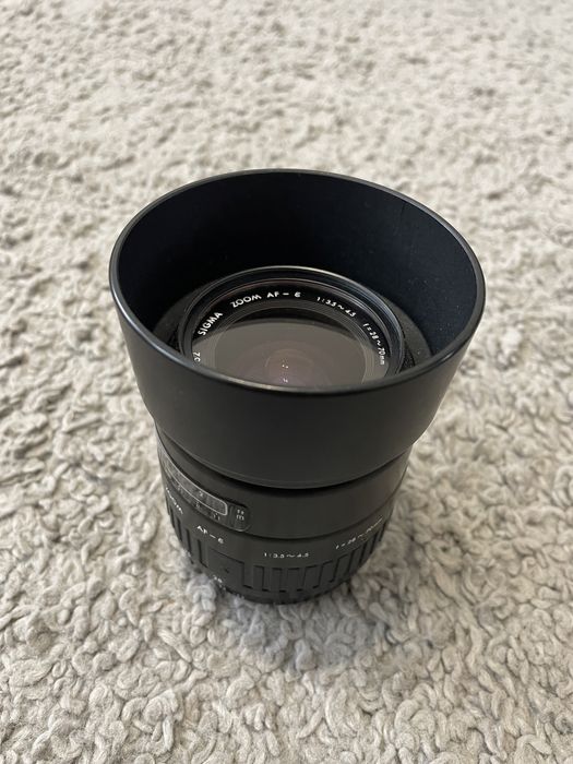 Обʼєктив SIGMA f = 28~70mm