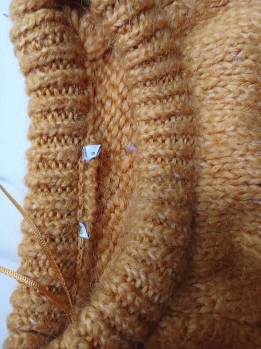 Мохеровый свитер  ZARA