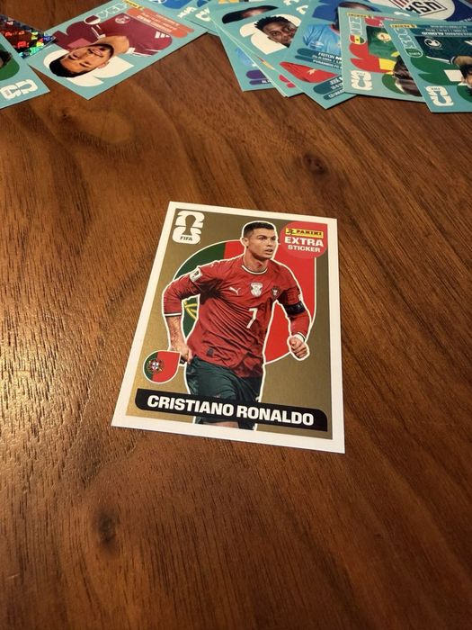 Extra sticker ronaldo ouro