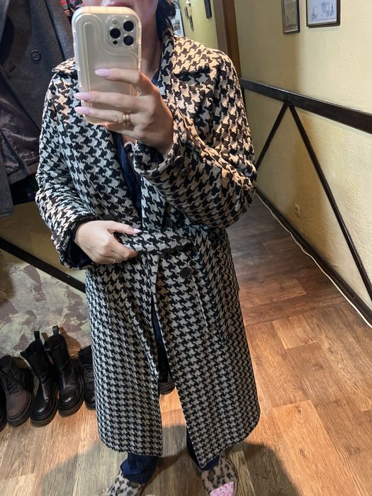 Зимове пальто довге не zara