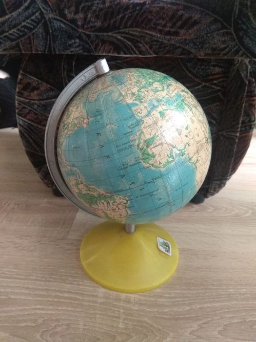 PRL Mały Globus Vintage