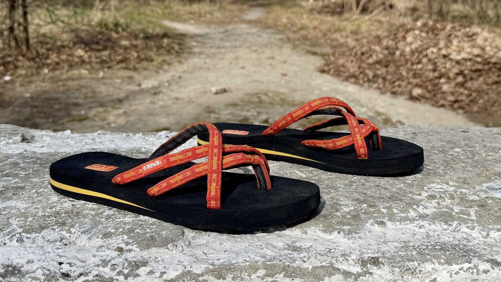 Жіночі шльопки, вєтнамки Teva