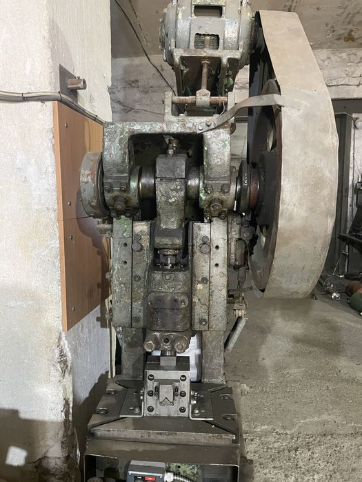 Пресс механический 10 тонн