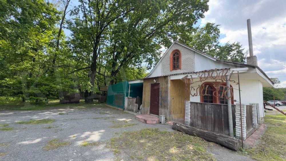 Продається шашлична у м. Переяславі (р-н пристані)