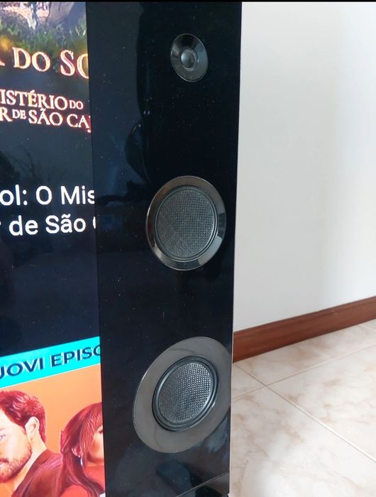 TV Sony - 65 polegadas com sistema de som integrado