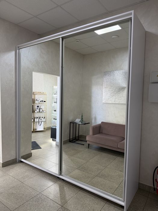 Шкаф купе з підсвіткою, скляний шкаф вітрина з підсвіткою