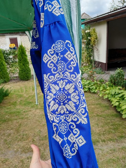 Продам вишите плаття ручної роботи