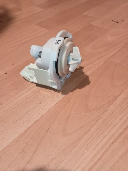Pompka pompa odpływowa zmywarki Bosch Siemens kebs 100/110