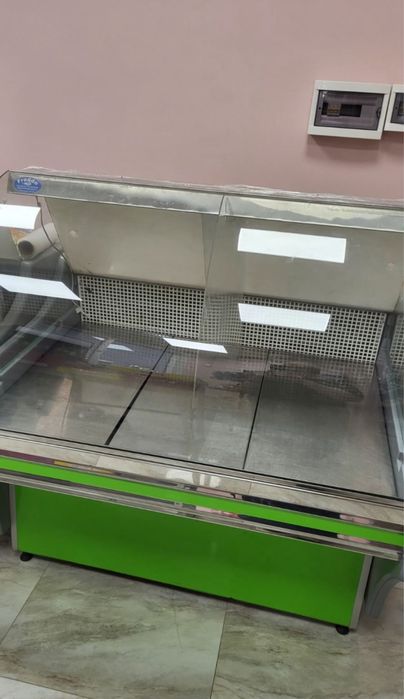 Холодильная витрина- Холодильник б/у