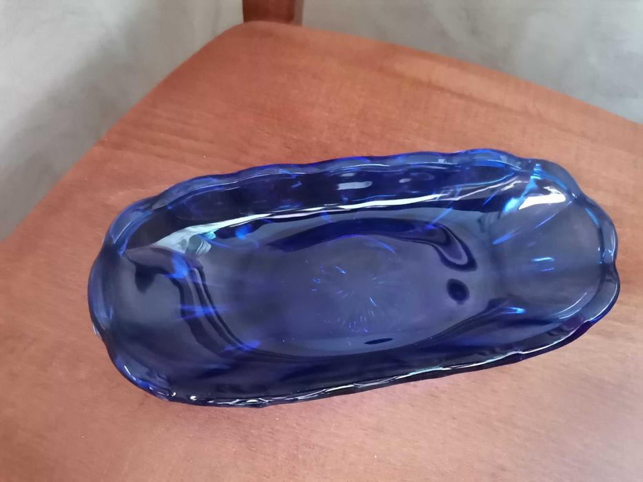 Kobaltowa patera podłużna