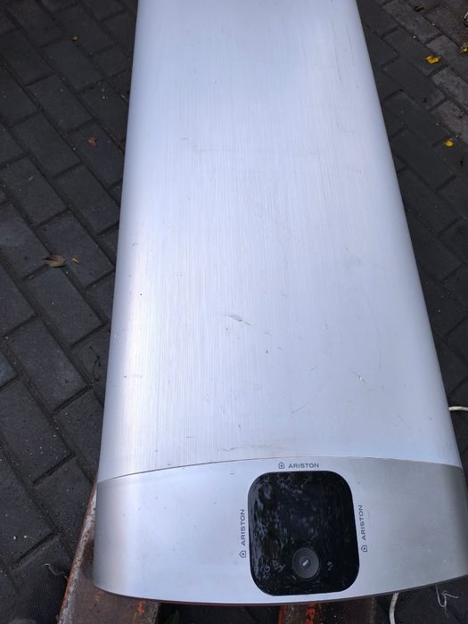 Elektryczny podgrzewacz wody Ariston Velis Evo Plus 100 EU 80l.