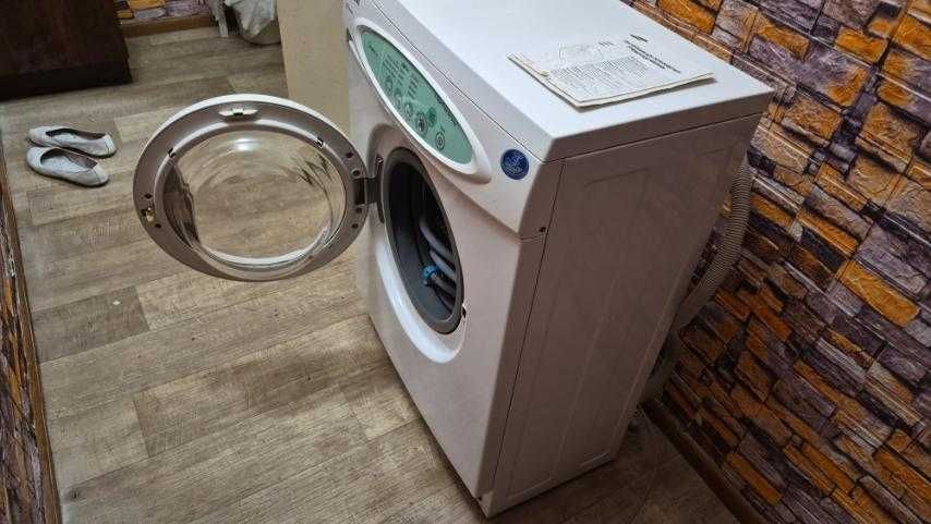 Продам недорого стиральную машину