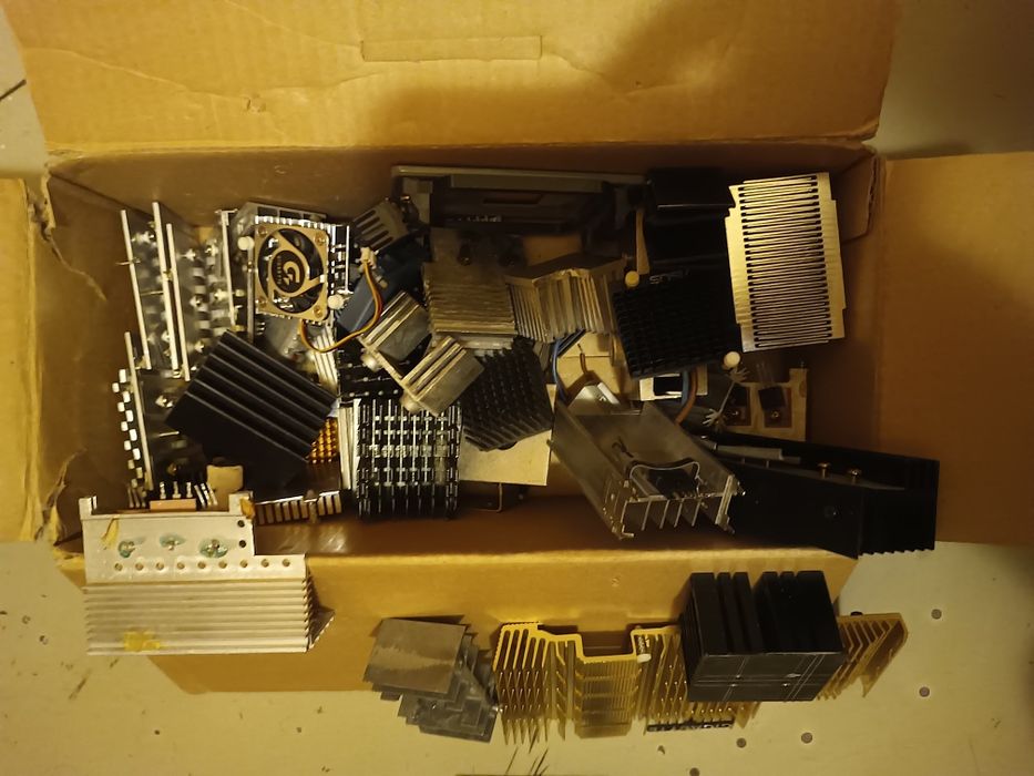 Радиатор вентилятор процессора транзистора видеокарты