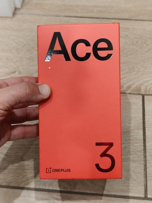 Oneplus Ace 3 12/256 Rose. Stan bardzo dobry