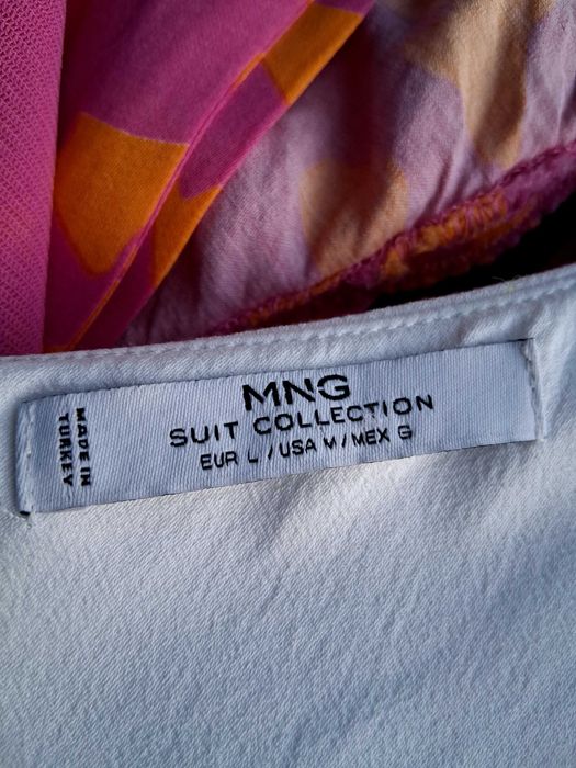 Calça Lefties,com blusa MNG.