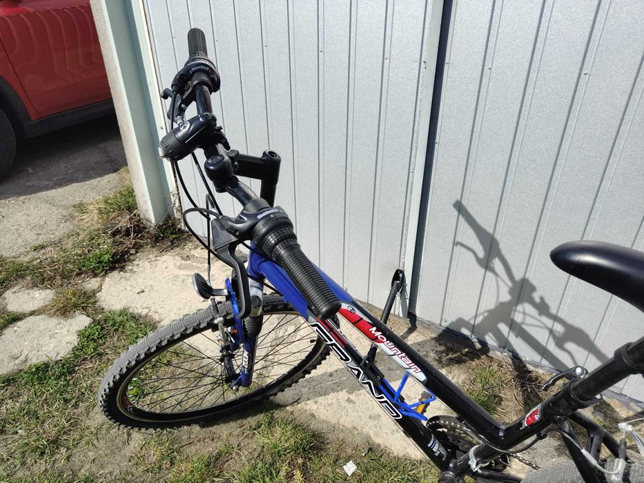 Rower KROSS Grand Mountainn 26 cali czarno-niebieski