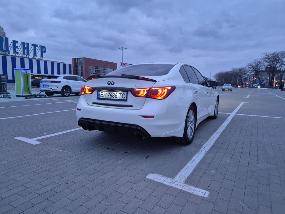 Infiniti q50 3.0t  15000$