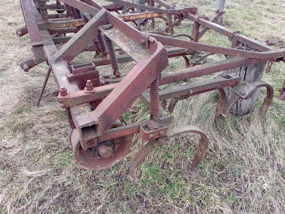 Продам культиватор суцільного обробітку ґрунту ширина 270 см